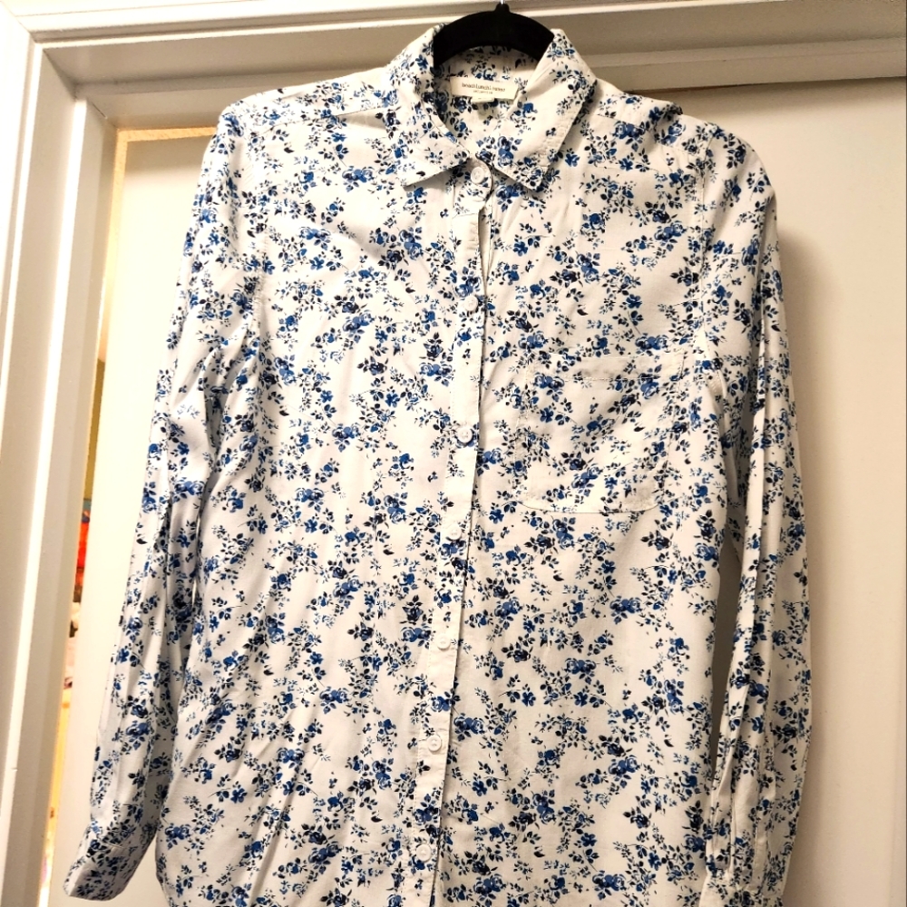 Women's Long Sleeved Blouse from Beach Lunch Loumgr Collection.